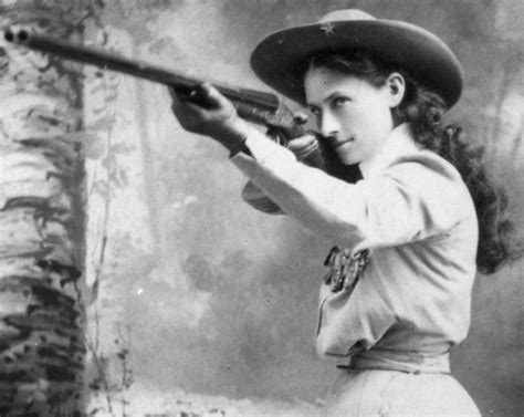  Annie Oakley – Un mito del selvaggio west americano!